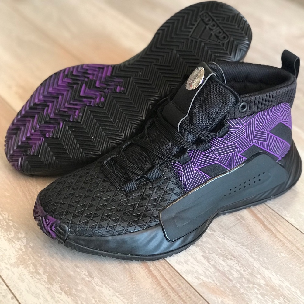 NWT Adidas Dame 5 Marvel “ Black Panther” Shoes - Picture 7 of 7